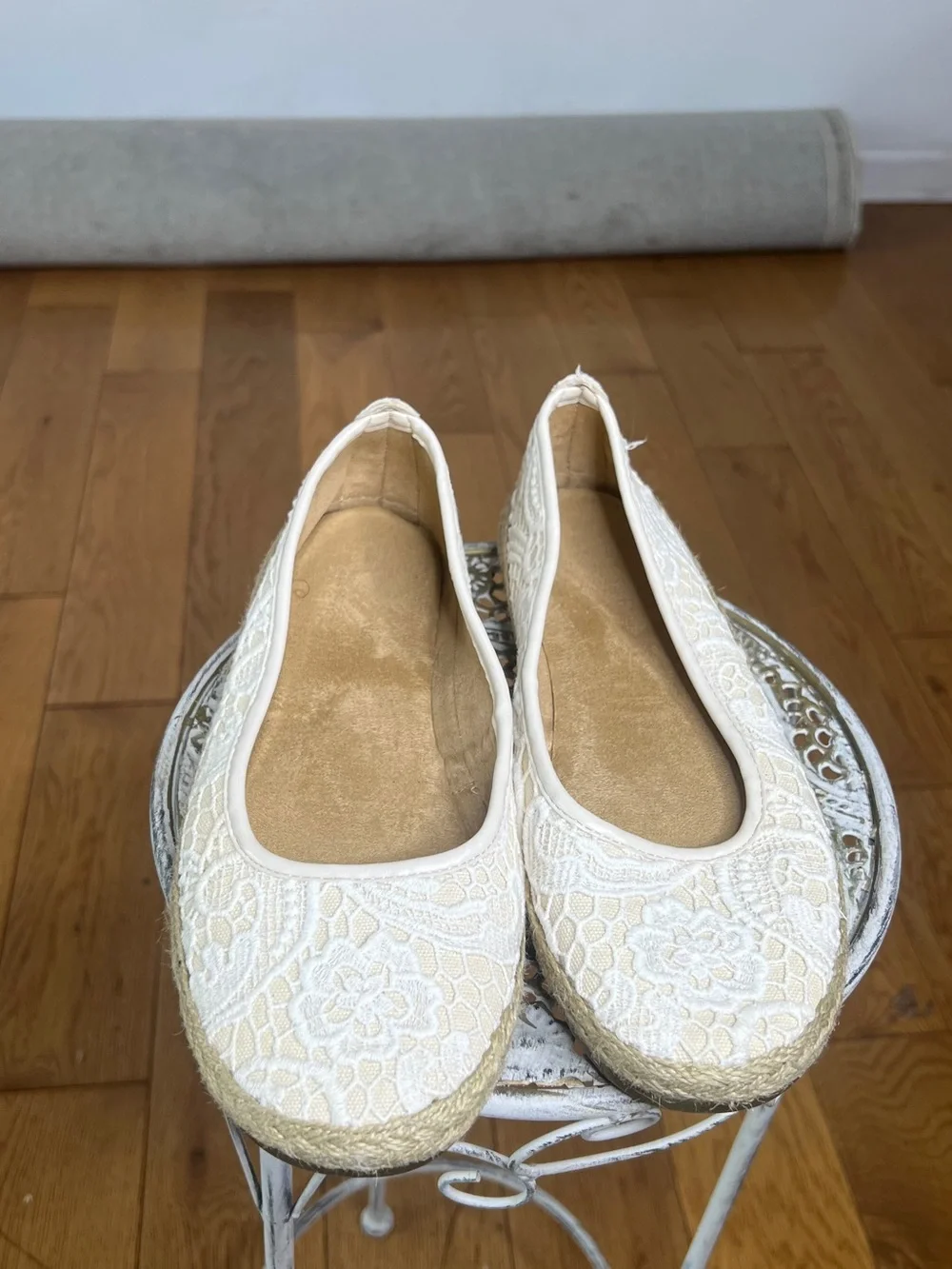 Aerosole Lace Espadrilles Flats in Cream - Women's Slip-On Casual Shoes